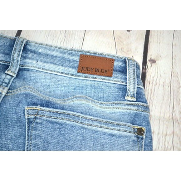 JUDY BLUE Women's Bleach Destroyed High Rise Skinny Jeans SIZE‎ 3 Light Wash - Picture 4 of 10